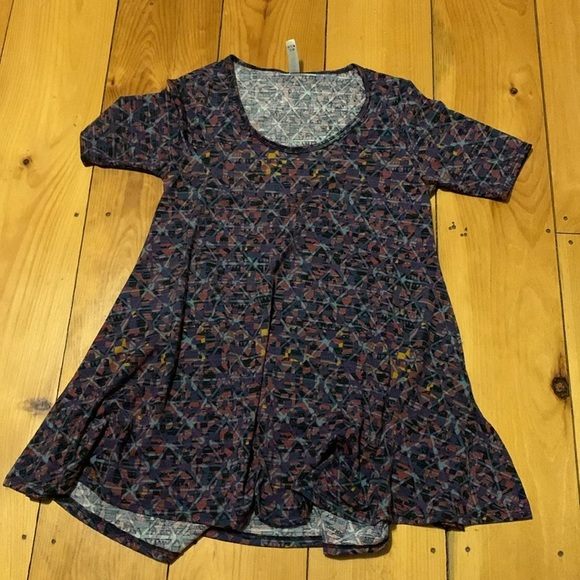 LuLaRoe Size XS Perfect T Shirts.  Lot of 2. - Picture 3 of 6